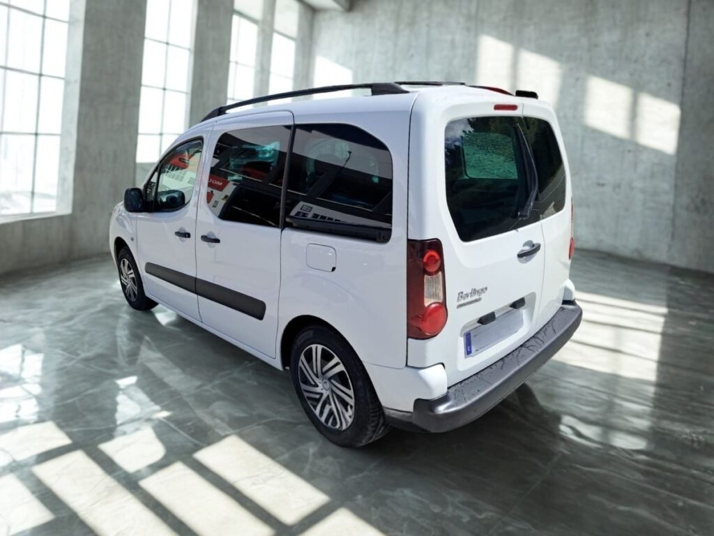 audi tras izq (2)